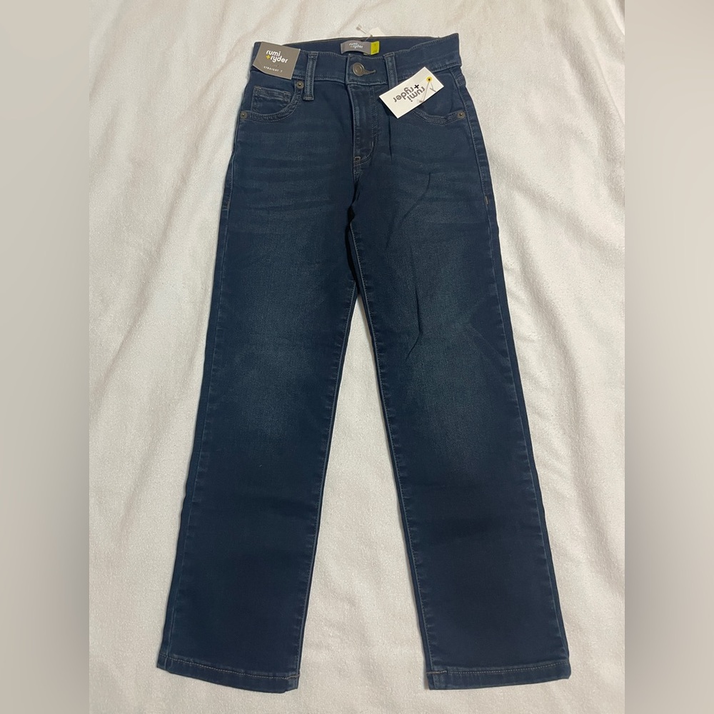 Brand new Boys size 7, rumi+ryder brand, straight cut